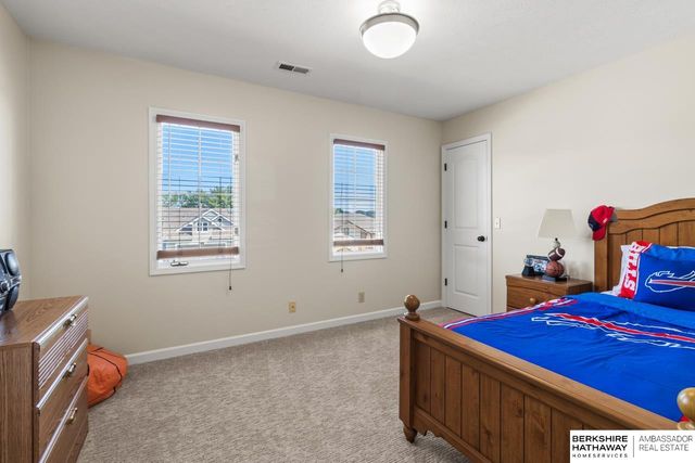 17057 Orchard Avenue, Omaha, NE 68135