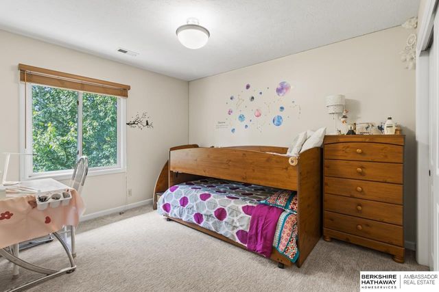 17057 Orchard Avenue, Omaha, NE 68135