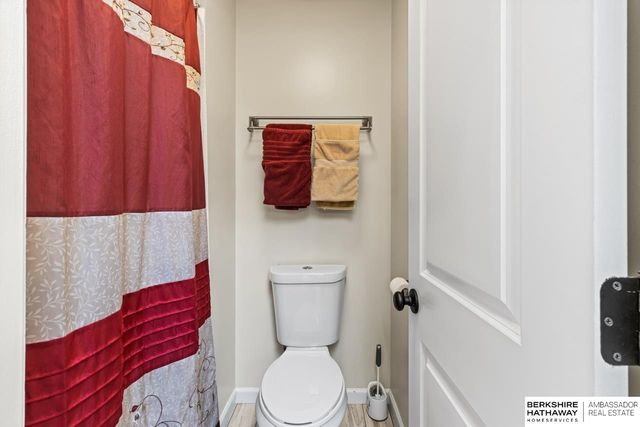 17057 Orchard Avenue, Omaha, NE 68135