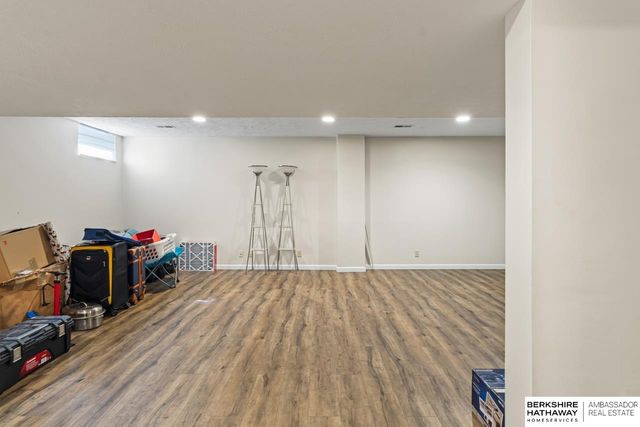 17057 Orchard Avenue, Omaha, NE 68135