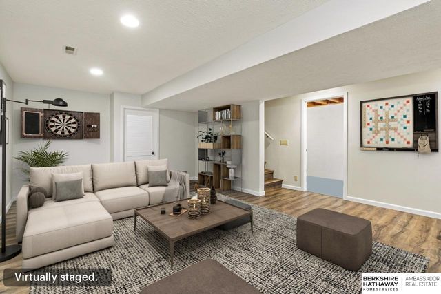 17057 Orchard Avenue, Omaha, NE 68135