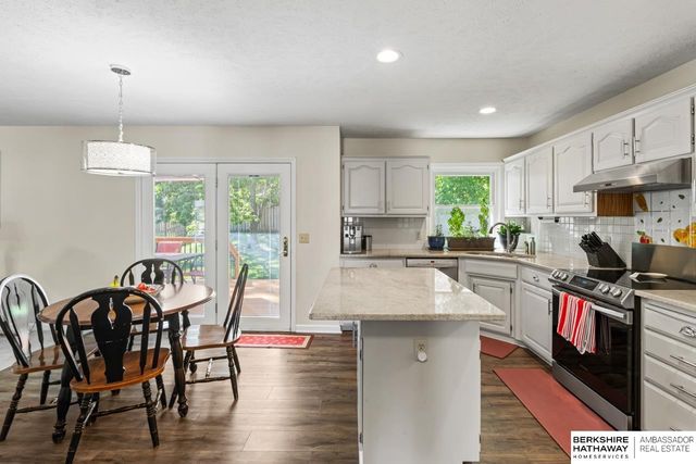 17057 Orchard Avenue, Omaha, NE 68135