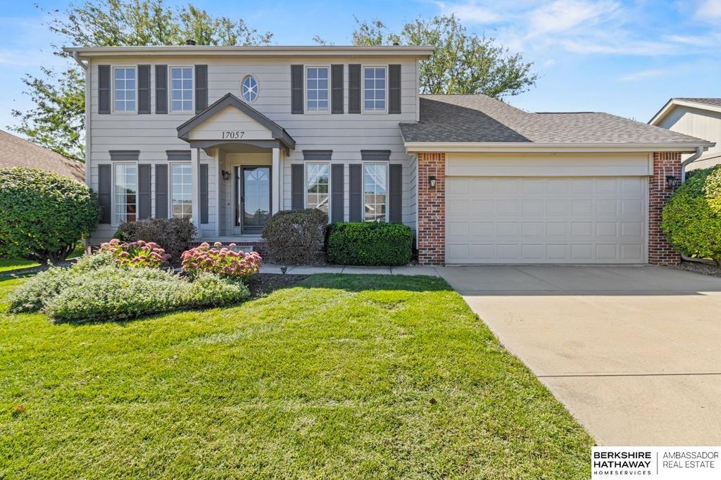 17057 Orchard Avenue, Omaha, NE 68135