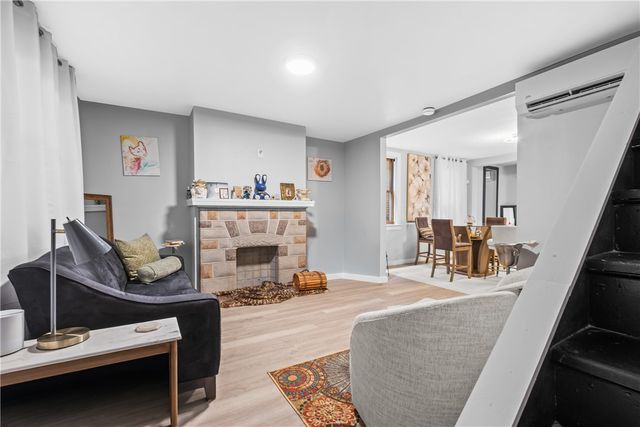 419 Woodward Avenue, Mckees Rocks, PA 15136