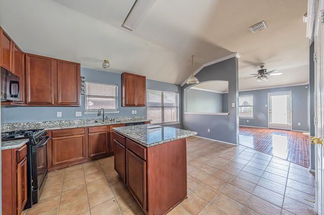 8115 Guadalupe Road, Arlington, TX 76002