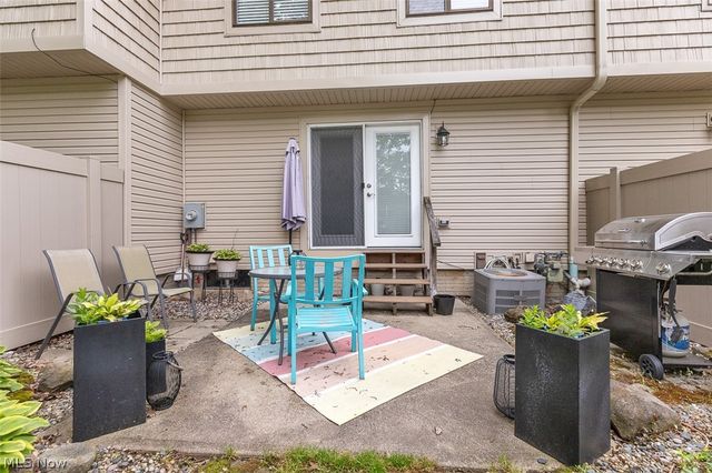 10170 Spinnaker Run, Reminderville, OH 44202