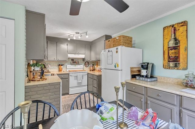 10170 Spinnaker Run, Reminderville, OH 44202