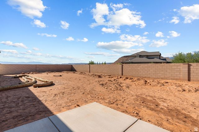 1585 E BLACK BRUSH DR, Washington, UT 84780