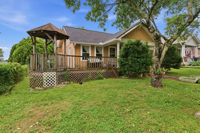 114 28th St, Old Hickory, TN 37138