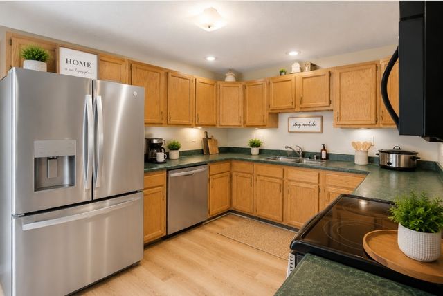 114 28th St, Old Hickory, TN 37138
