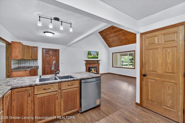 1515 Haslett Road, Williamston, MI 48895