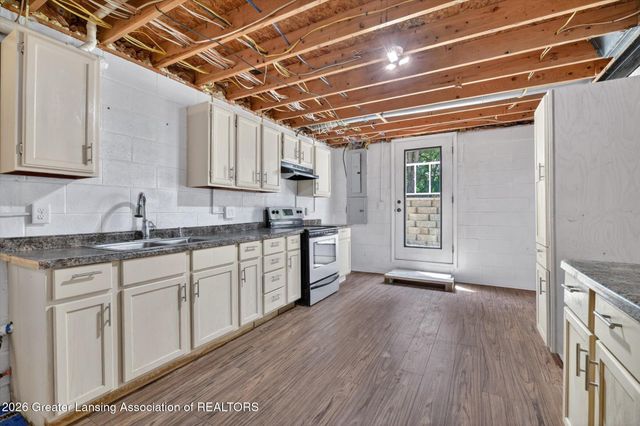 1515 Haslett Road, Williamston, MI 48895