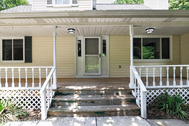 1515 Haslett Road, Williamston, MI 48895