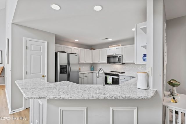 119 Lighthouse Drive, Carolina Beach, NC 28428