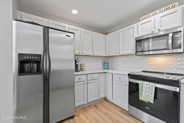 119 Lighthouse Drive, Carolina Beach, NC 28428