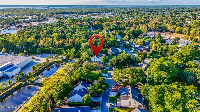 119 Lighthouse Drive, Carolina Beach, NC 28428