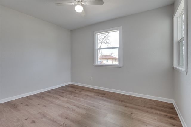 800 E Tucker Boulevard, Arlington, TX 76010