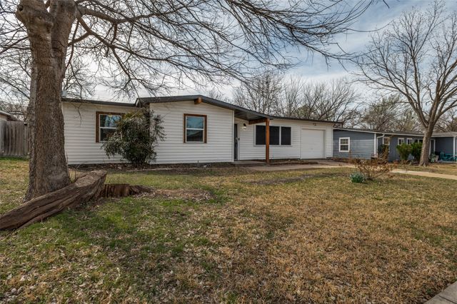 800 E Tucker Boulevard, Arlington, TX 76010