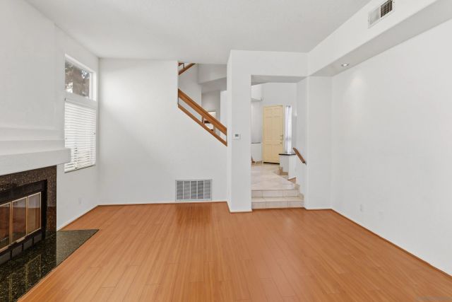 17964 Pueblo Vista Ln, San Diego, CA 92127