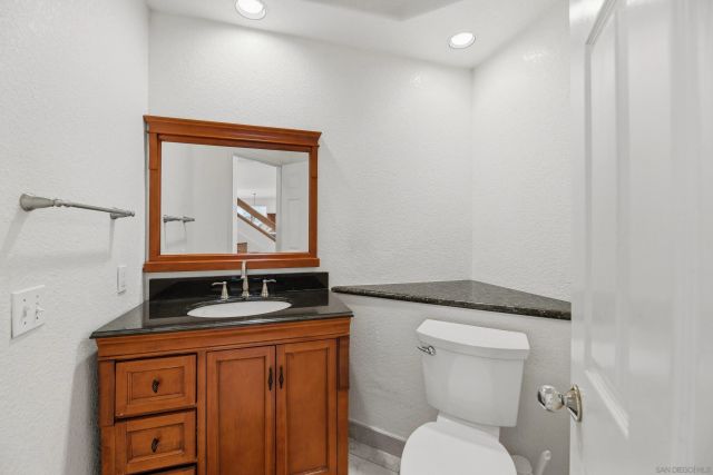 17964 Pueblo Vista Ln, San Diego, CA 92127