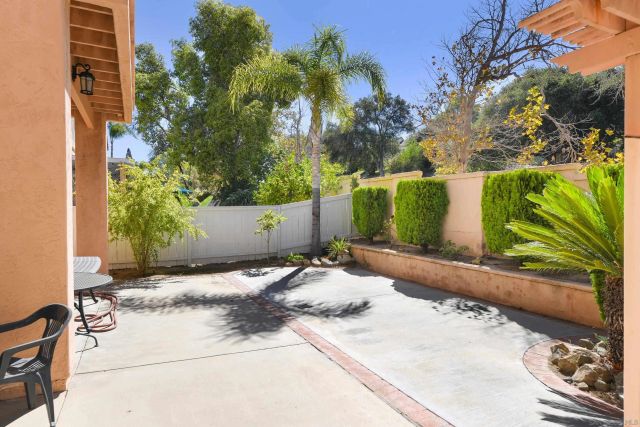 17964 Pueblo Vista Ln, San Diego, CA 92127