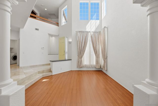 17964 Pueblo Vista Ln, San Diego, CA 92127