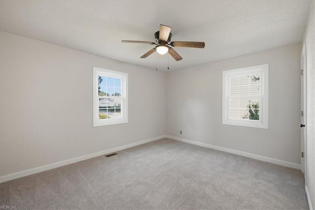 542 Hyde Park RD, Norfolk, VA 23503