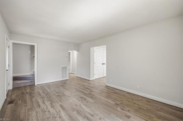 542 Hyde Park RD, Norfolk, VA 23503
