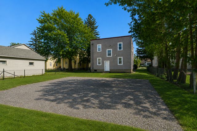 4333 Fremont Avenue N, Minneapolis, MN 55412