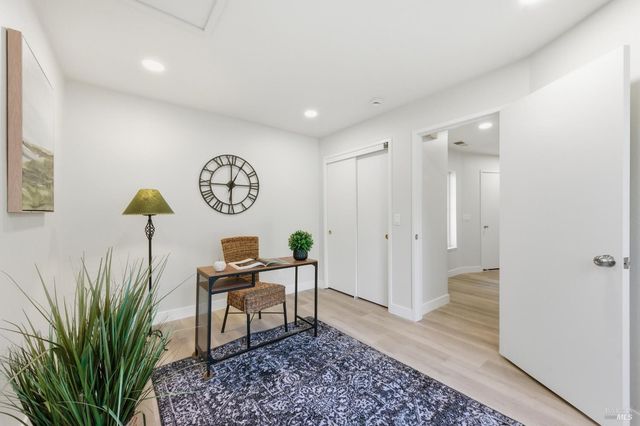 1530 Voorhees Cir, St. Helena, CA 94574