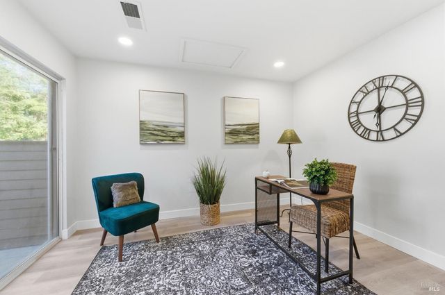 1530 Voorhees Cir, St. Helena, CA 94574