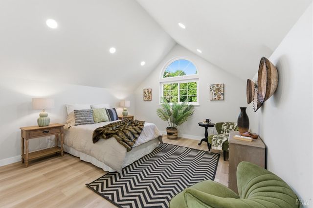 1530 Voorhees Cir, St. Helena, CA 94574