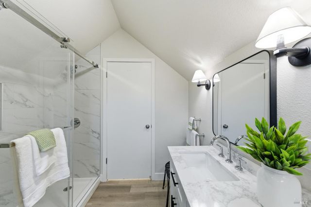 1530 Voorhees Cir, St. Helena, CA 94574