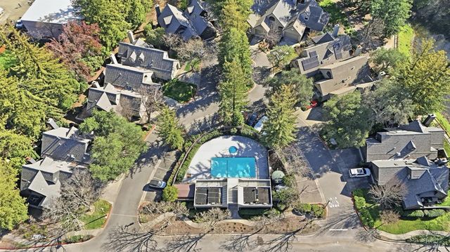 1530 Voorhees Cir, St. Helena, CA 94574