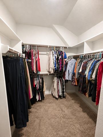 417 Kohls Crest Road, La Porte, TX 77571