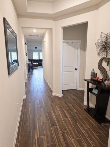 417 Kohls Crest Road, La Porte, TX 77571