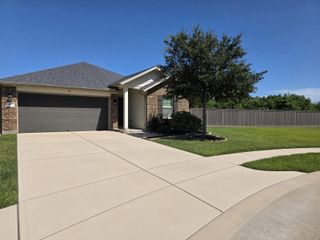 417 Kohls Crest Road, La Porte, TX 77571