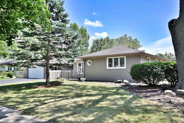 2309 Hawk Lane, Rolling Meadows, IL 60008