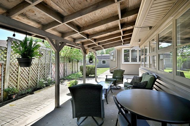 2309 Hawk Lane, Rolling Meadows, IL 60008