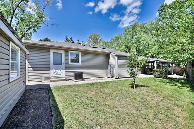2309 Hawk Lane, Rolling Meadows, IL 60008