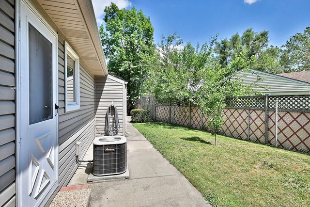 2309 Hawk Lane, Rolling Meadows, IL 60008