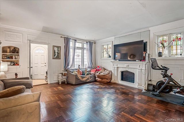 1404 E 49th Street, Brooklyn, NY 11234