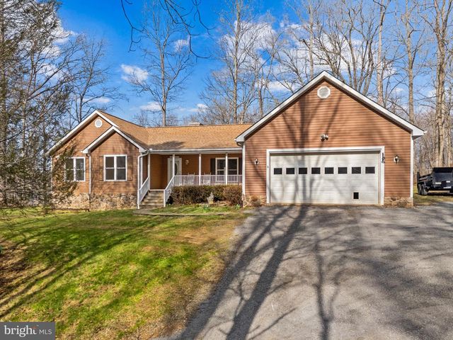 584 S POES RD, Amissville, VA 20106