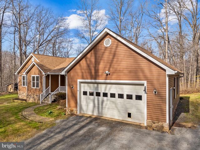 584 S POES RD, Amissville, VA 20106