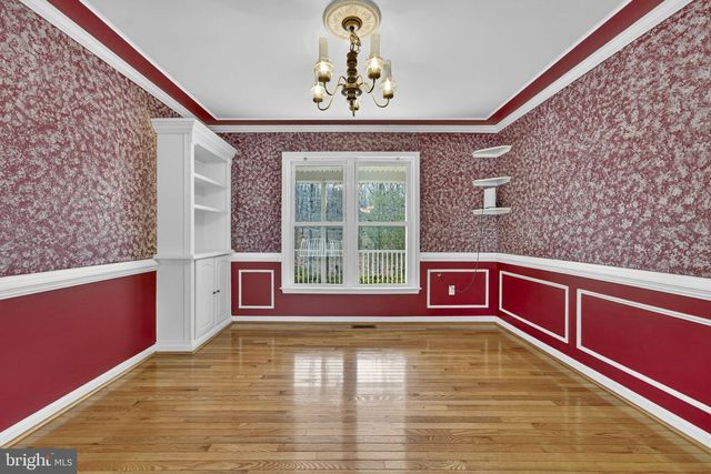 584 S POES RD, Amissville, VA 20106