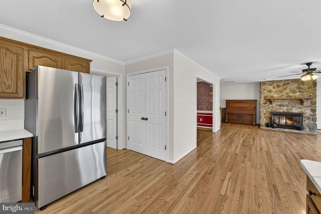 584 S POES RD, Amissville, VA 20106