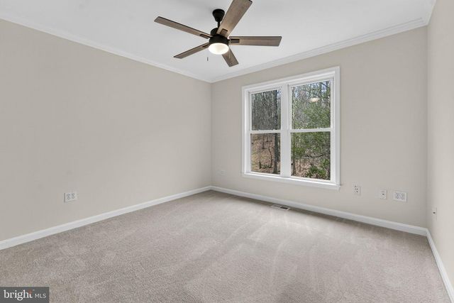 584 S POES RD, Amissville, VA 20106