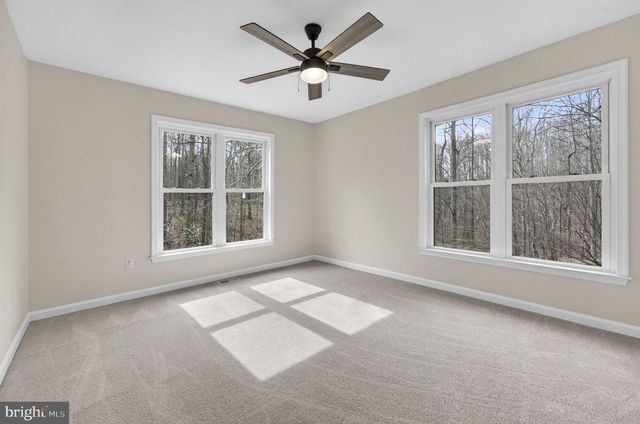 584 S POES RD, Amissville, VA 20106