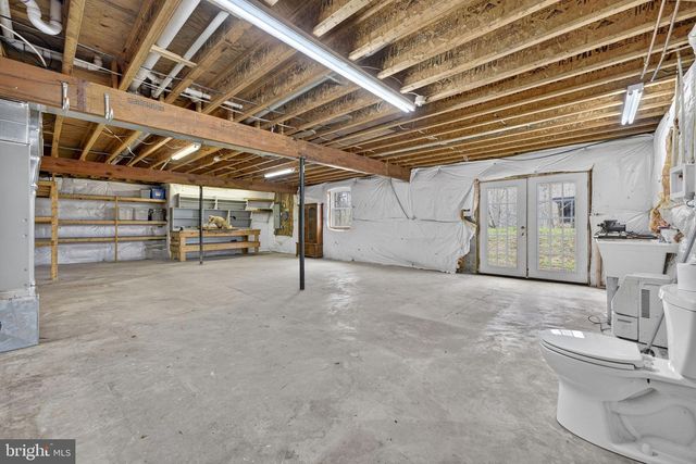 584 S POES RD, Amissville, VA 20106