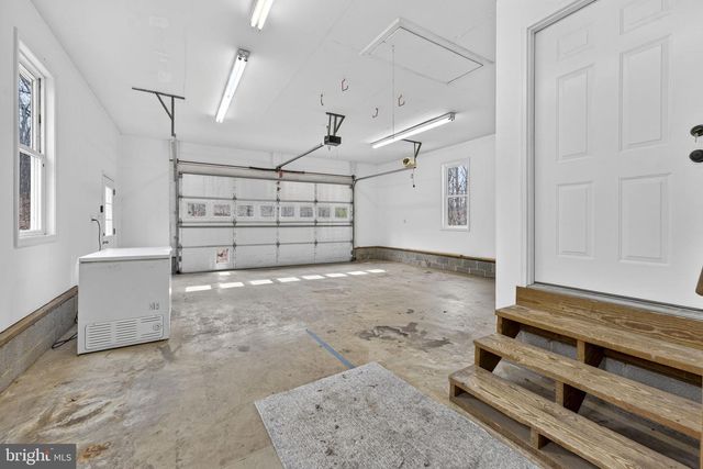 584 S POES RD, Amissville, VA 20106